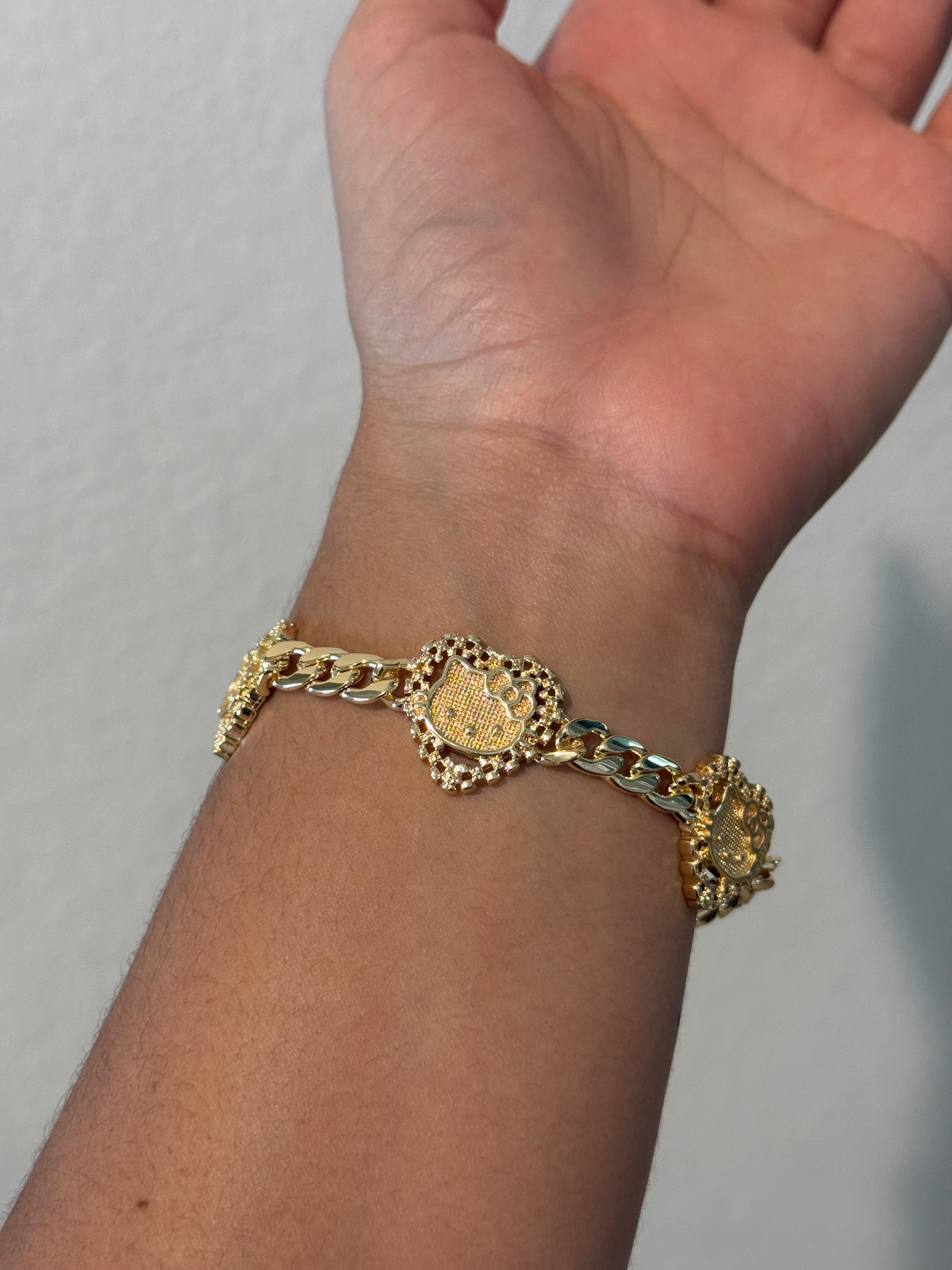 HK Gold Link Bracelet