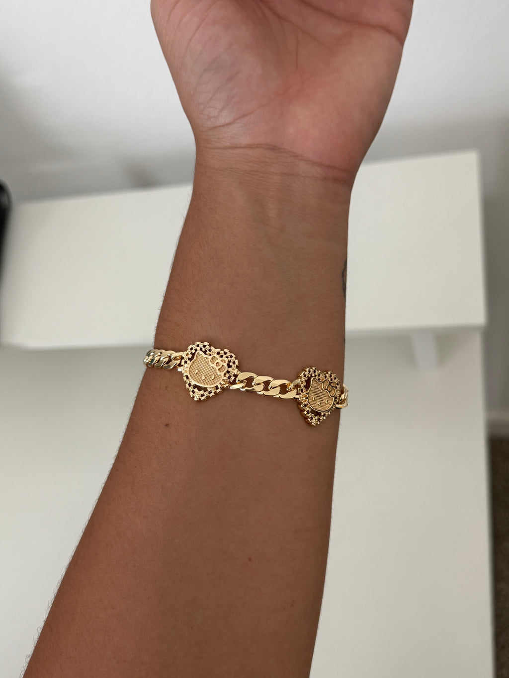 HK Gold Link Bracelet